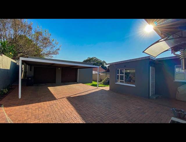 3 BEDROOM HOUSE FOR SALE IN KENSINGTON